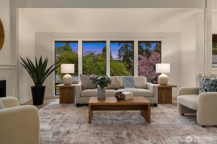 Property Photo:  4431  189th Avenue SE  WA 98027 