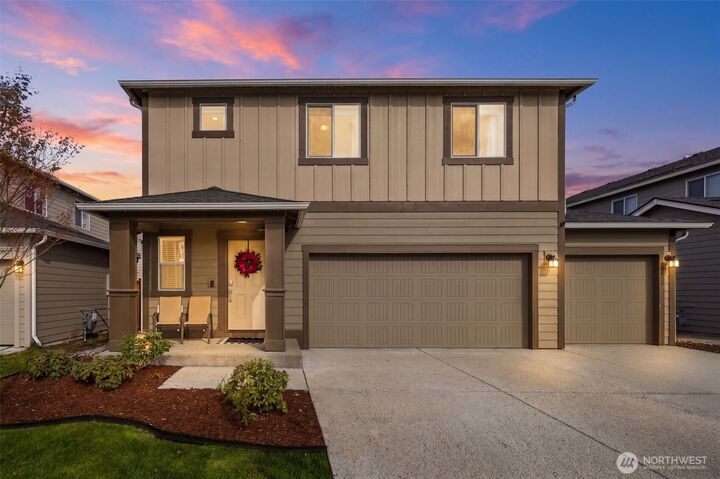 Property Photo:  19805  136th Avenue E  WA 98338 