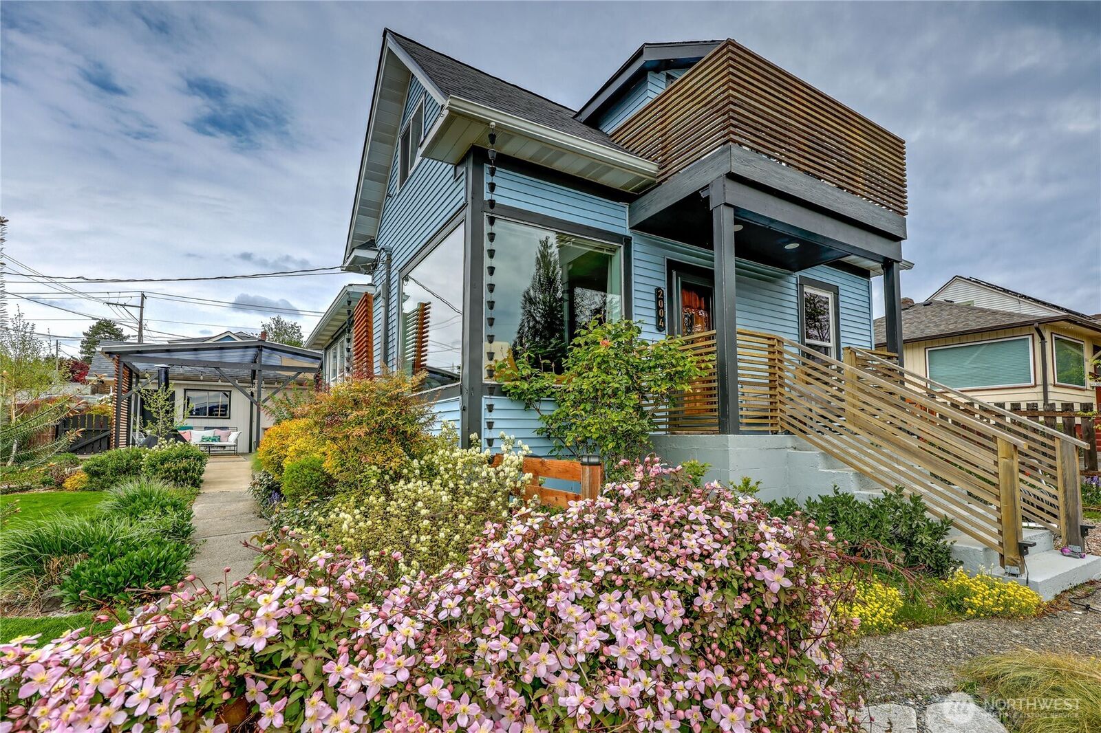 Property Photo:  2004 E 15th Street  WA 98310 