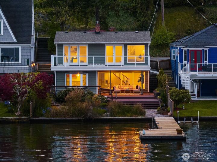 Property Photo:  10624  Rainier Avenue  S  WA 98178 