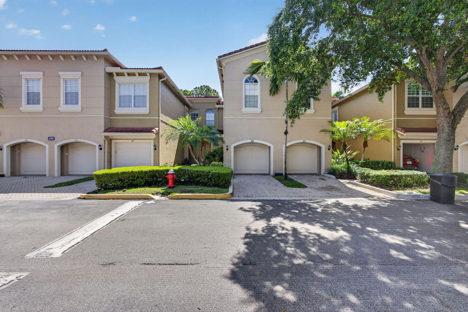 Property Photo:  4991 Bonsai Circle 109  FL 33418 