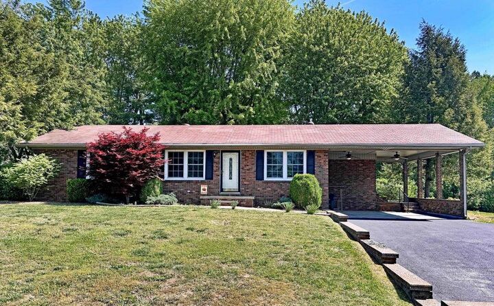 Property Photo:  40 Windy Hill Road  KY 42141 