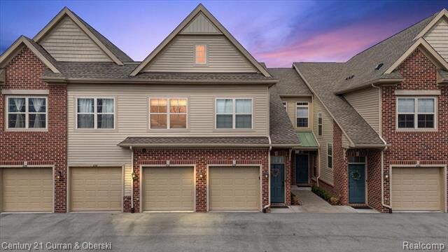 Property Photo:  632 Pointe Drive  MI 48390 