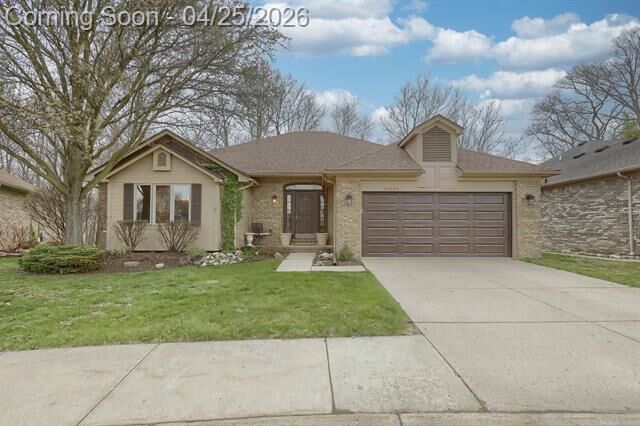 Property Photo:  38895 Ridgeview Circle  MI 48036 