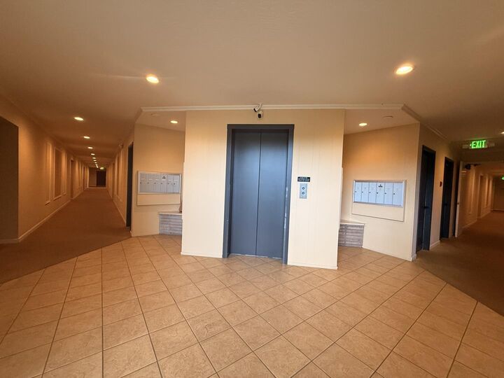 Property Photo:  200 Elm Street 204  CA 94401 