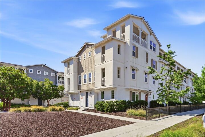 Property Photo:  421 Montague  CA 95035 