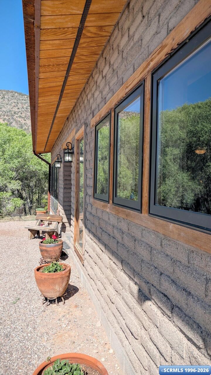 Property Photo:  49 Hollimon Road Pleasanton  NM 88039 