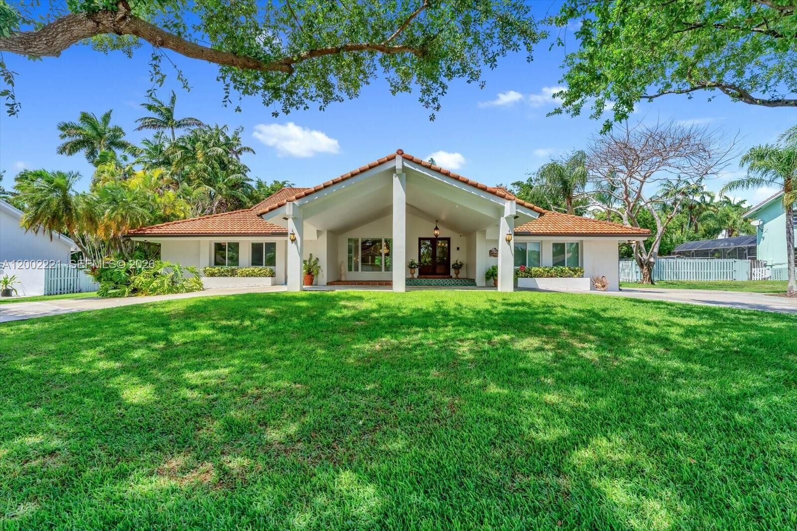 Property Photo:  9941 SW 143rd St  FL 33176 