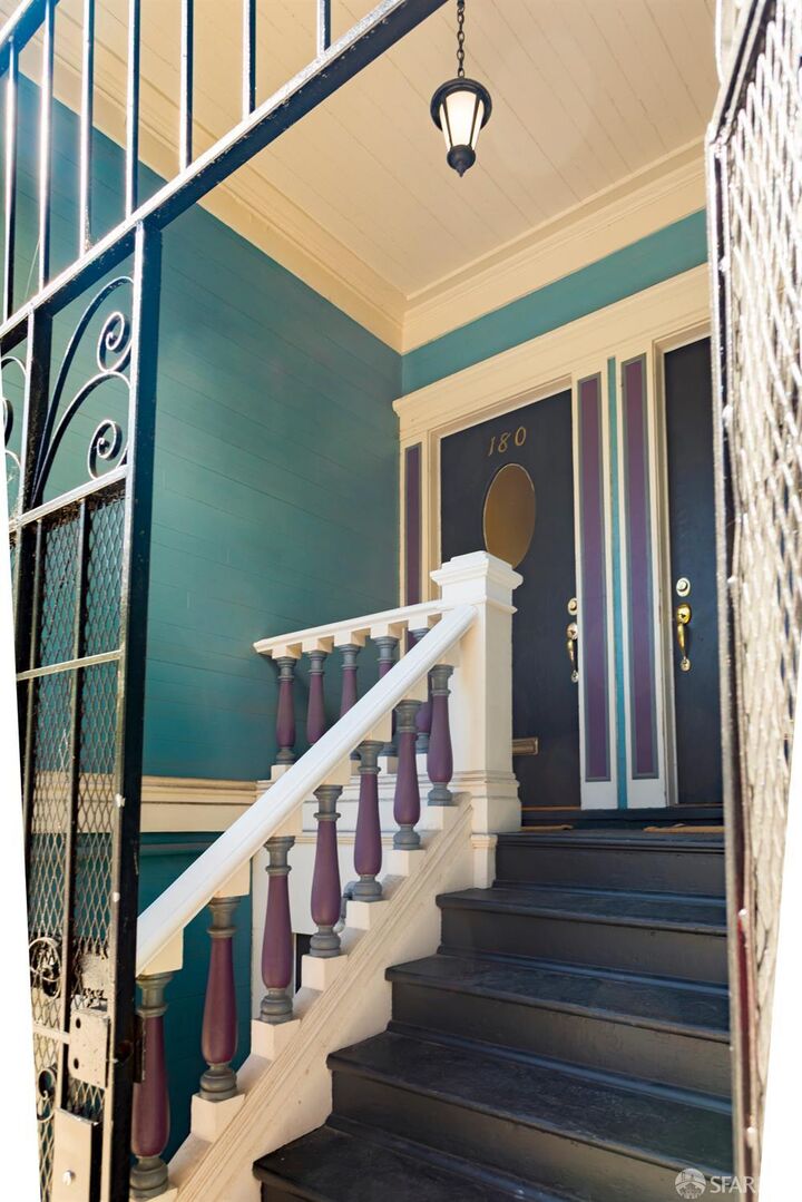 Property Photo:  180 Lily Street  CA 94102 