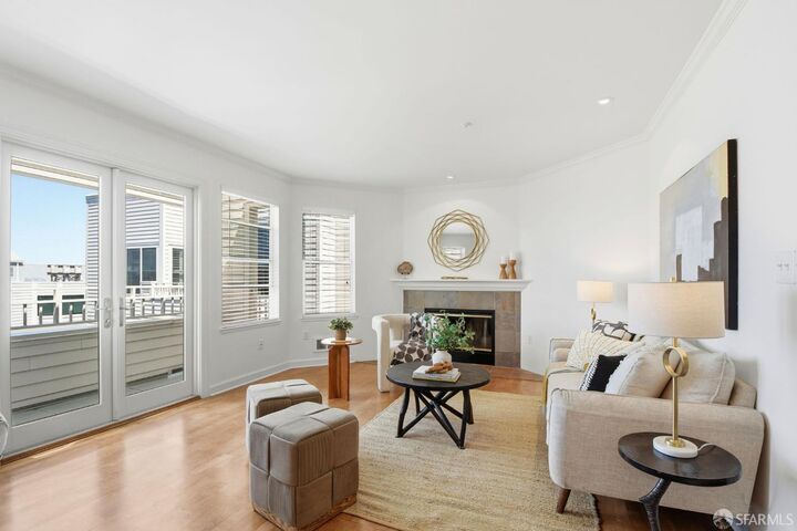 Property Photo:  690 Chestnut Street 409  CA 94133 