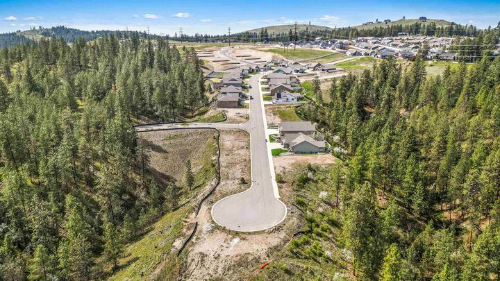 Property Photo:  5102 N Scenic Ln  WA 99212 