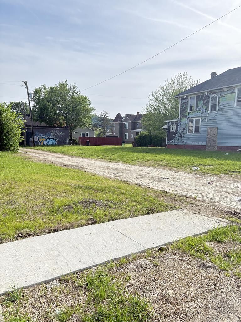 Property Photo:  1624 6th St  OH 45662 