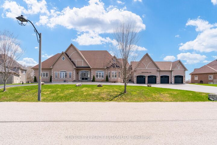 Property Photo:  5121 Tom Thomson Court  ON L1Y 0A1 