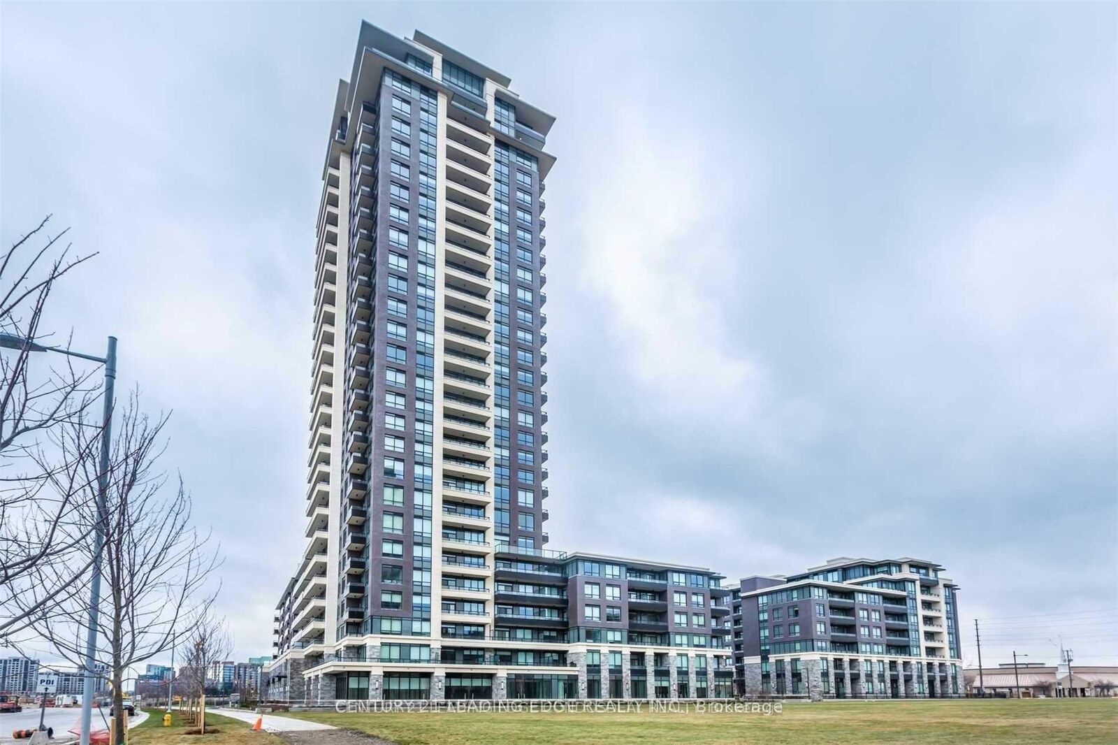 Property Photo:  15 Water Walk Drive 2001  ON L3P 1N3 