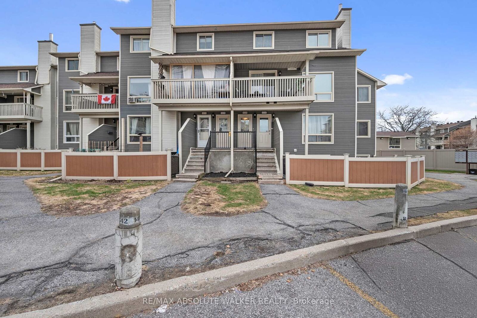 Property Photo: 782 St. Andre Drive 38B ON K1C 4R7