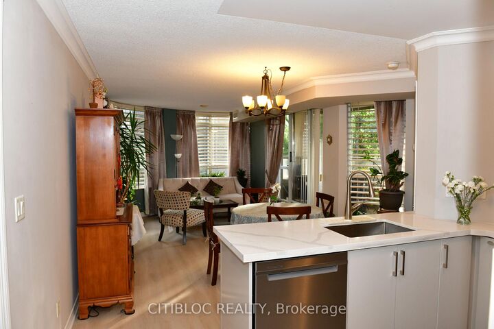 310 Burnhamthorpe Road W 213 — photo 1