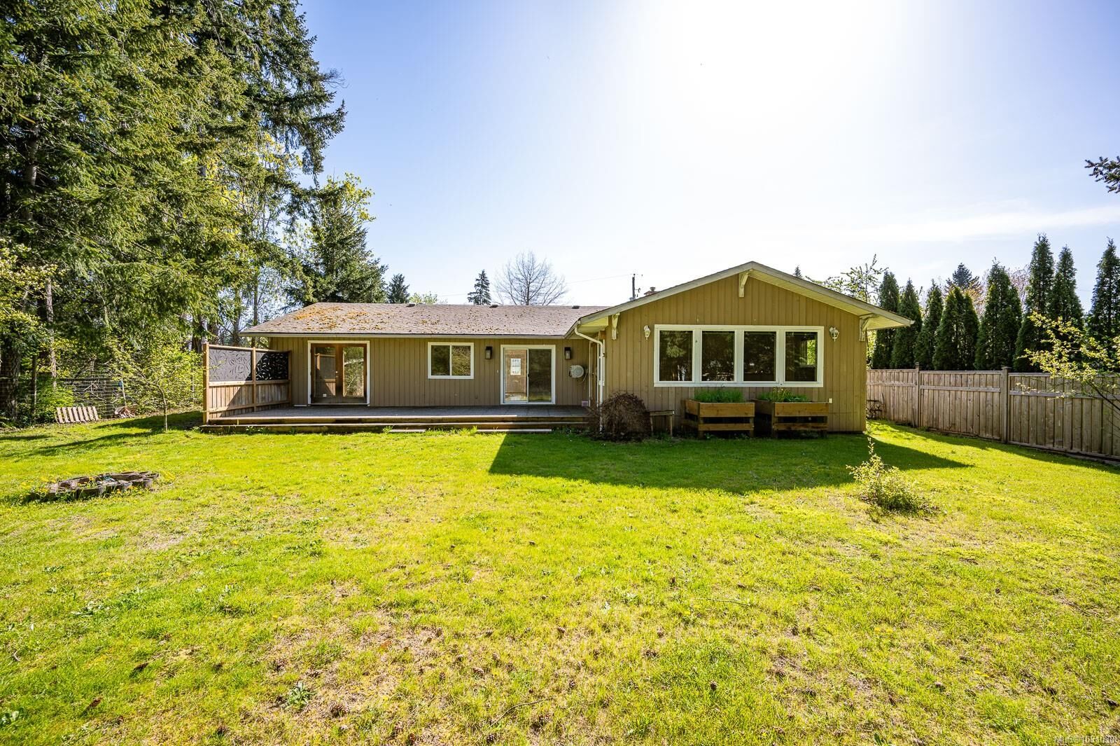 Property Photo: 8987 McLarey Ave BC V9J 1A2