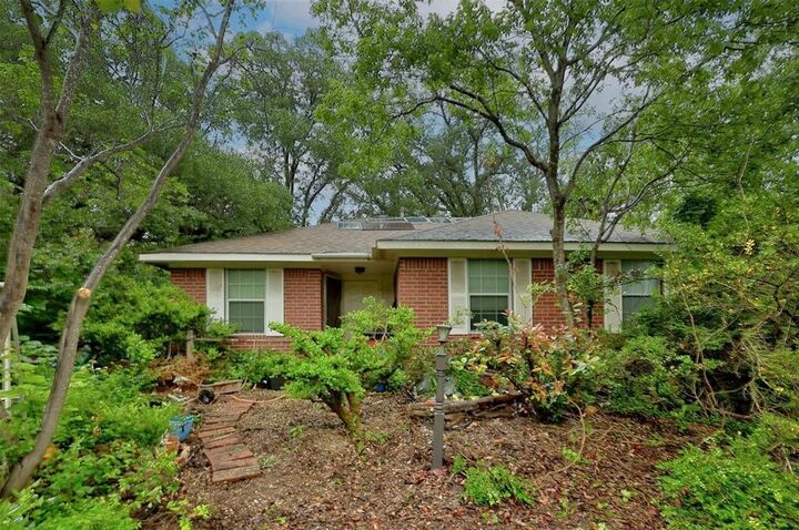 Property Photo:  7705 Wynne Lane  TX 78745 