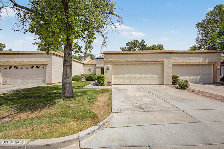Property Photo:  9140 W Kimberly Way  AZ 85382 