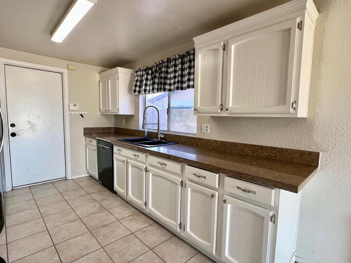 Property Photo:  4427 N 102nd Drive  AZ 85037 