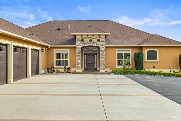 Property Photo:  3703 Rio Vista Dr.  ID 83501 