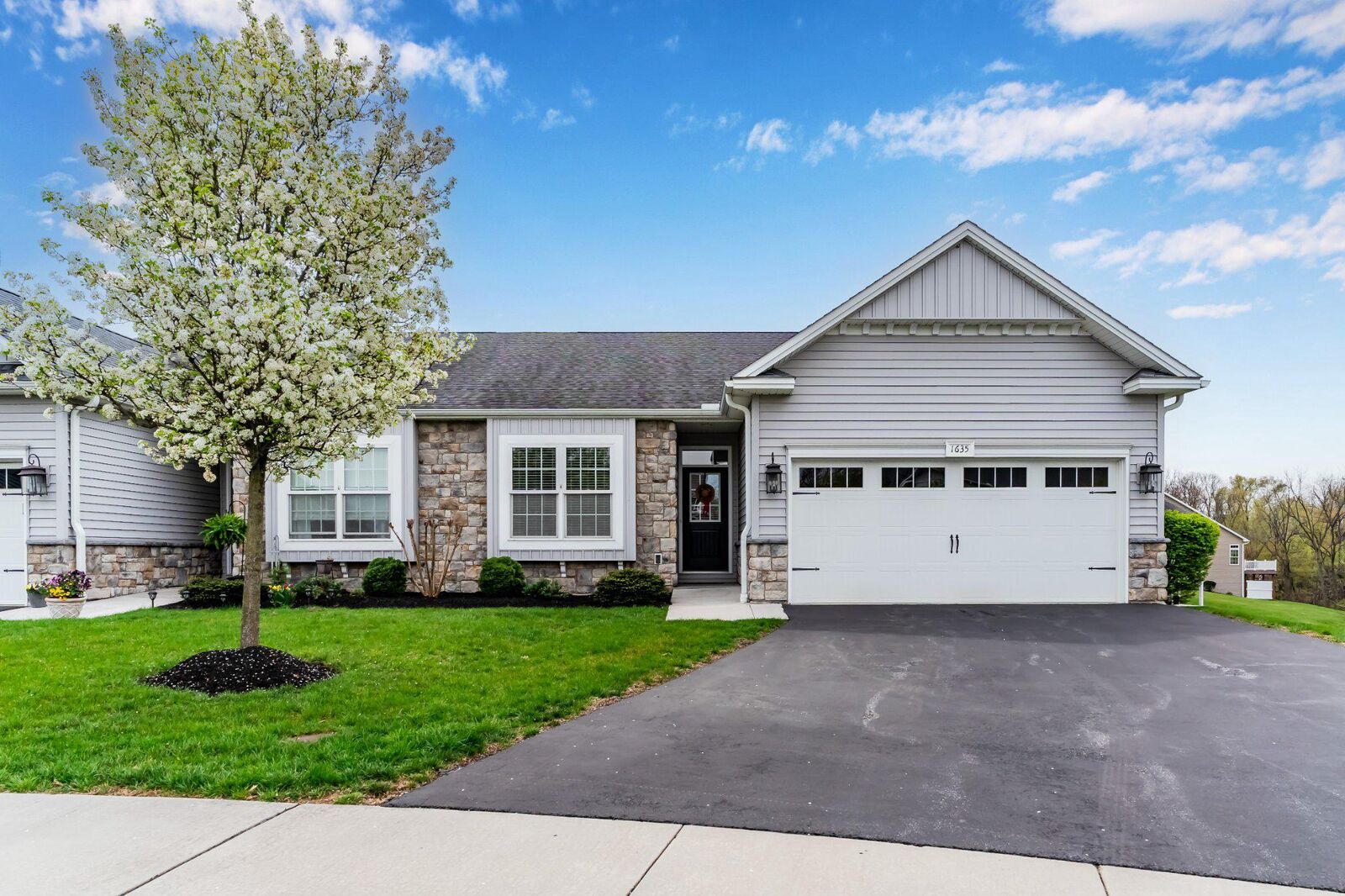 Property Photo:  1635 Shady Maple Court  PA 17050 