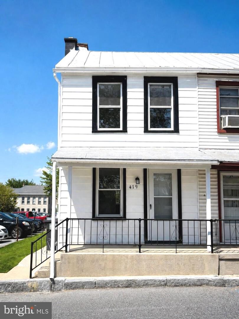 Property Photo:  419 Union Street  PA 17042 