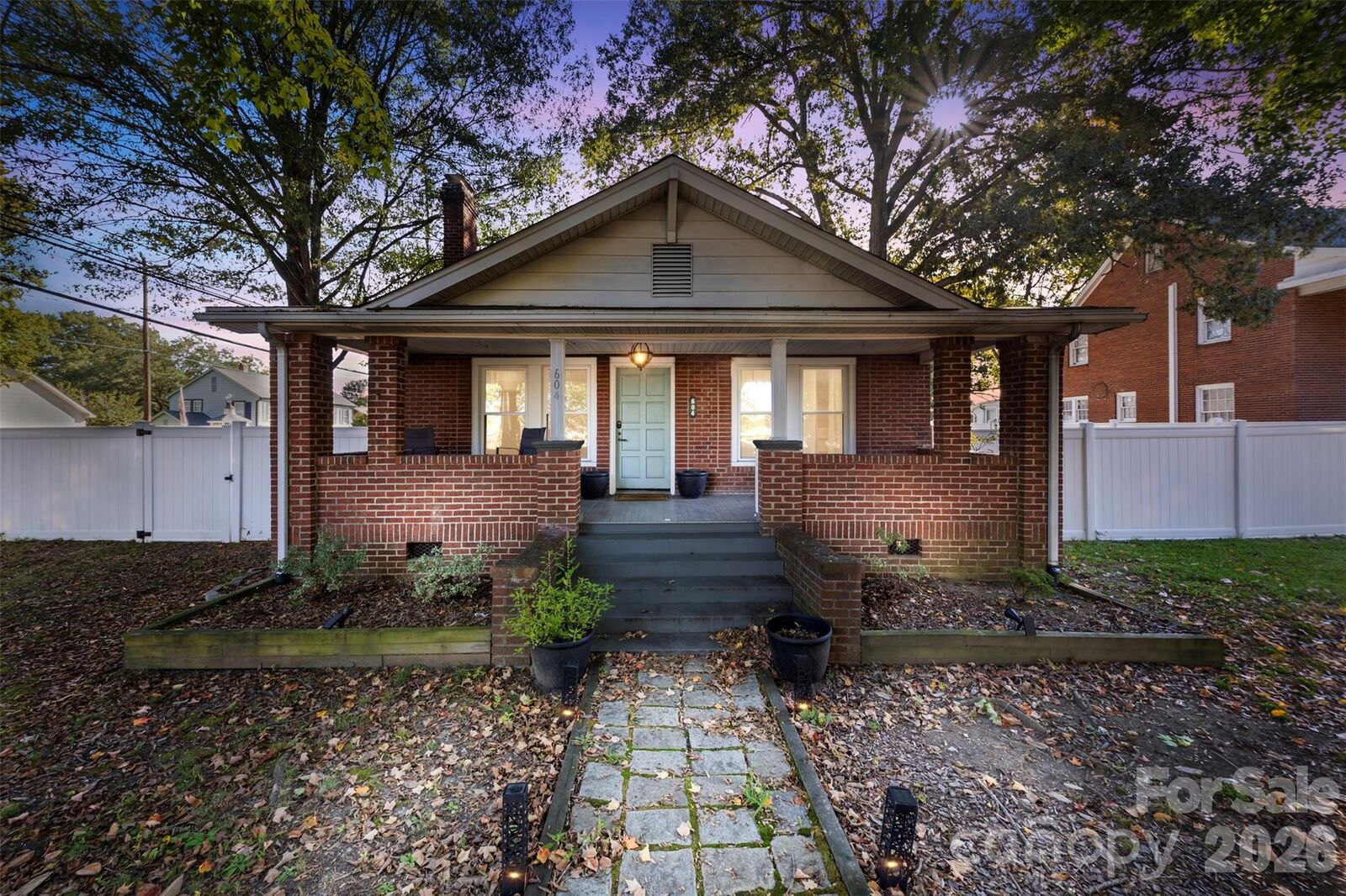 Property Photo:  604 Pearl Avenue  NC 28083 