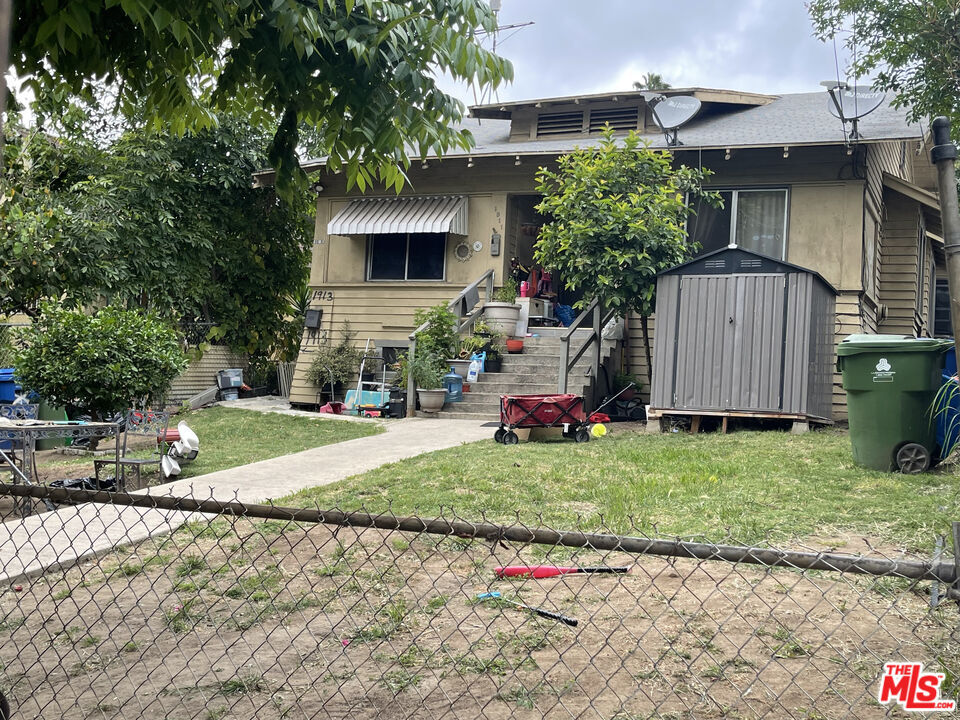 Property Photo:  1911 Echo Park Ave  CA 90026 