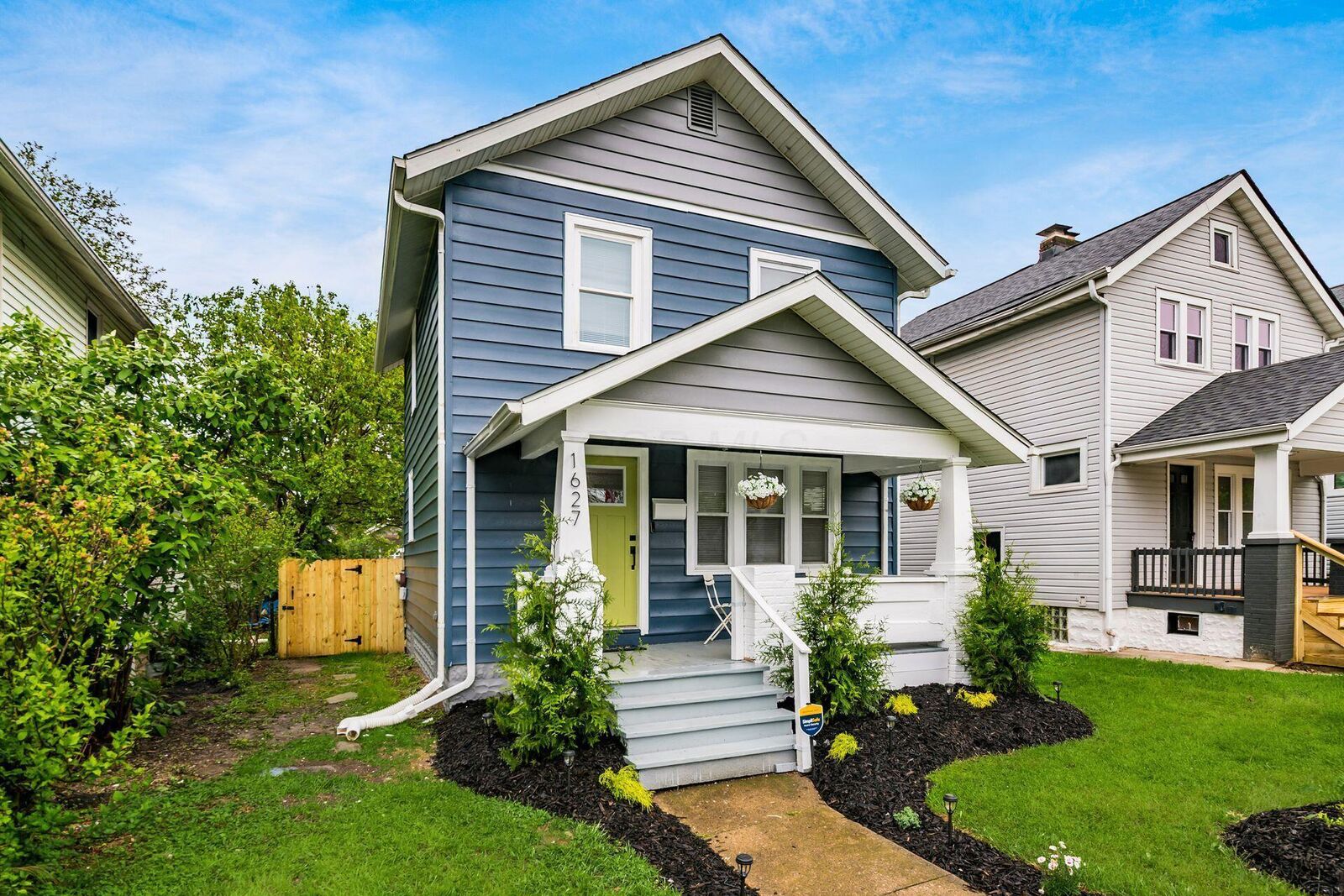 Property Photo:  1627 E Weber Road  OH 43211 
