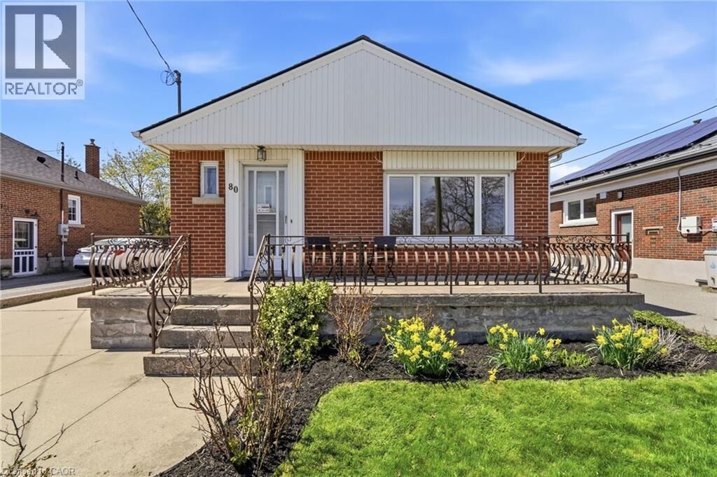 Property Photo:  80 Malta Drive  ON L8K 4S8 