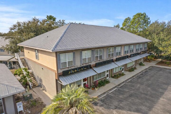 Property Photo:  986 Airport Road B  FL 32541 