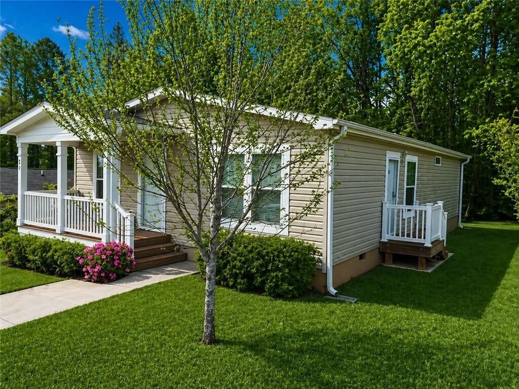 Property Photo:  21 Hillandale Street  GA 30263 