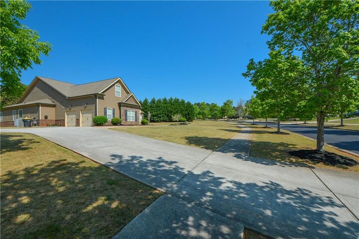 Property Photo:  125 Haddonstone Drive  GA 30215 