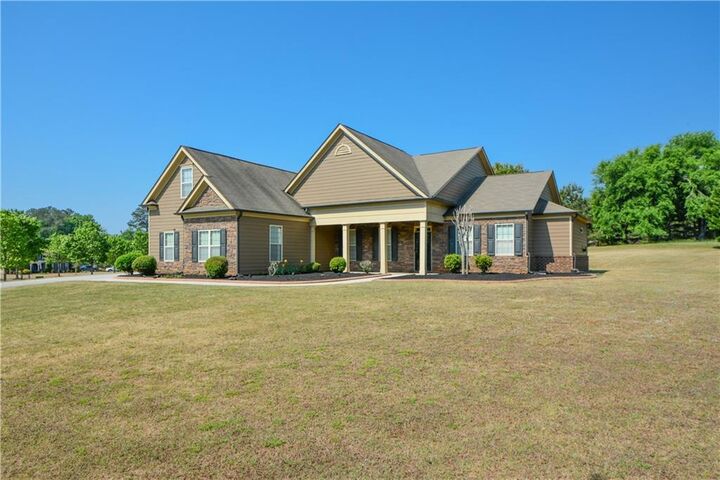 Property Photo:  125 Haddonstone Drive  GA 30215 