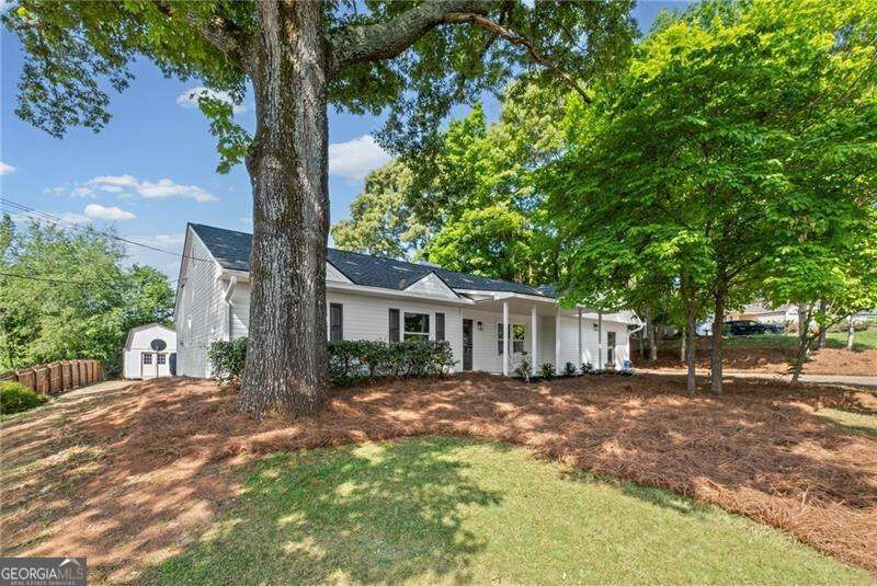 Property Photo: 213 Colemans Bluff Drive GA 30188