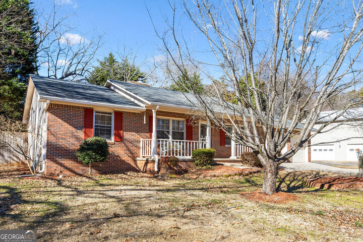 Property Photo:  2805 SE Bridle Path SE  GA 30094 