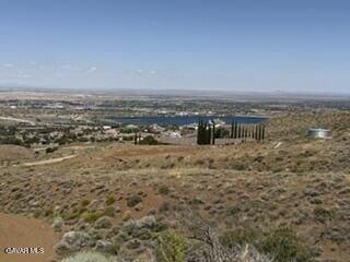 Property Photo:  850 Shaner Road  CA 93551 