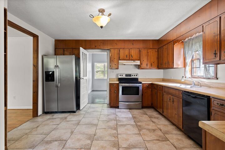 Property Photo:  10930 Meadowview Road  TN 37336 