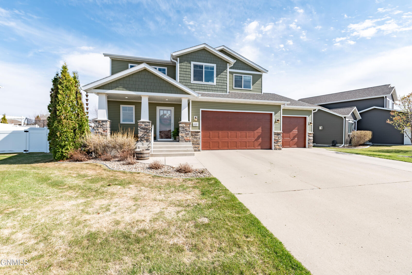 Property Photo:  4209 High Creek Road  ND 58503 