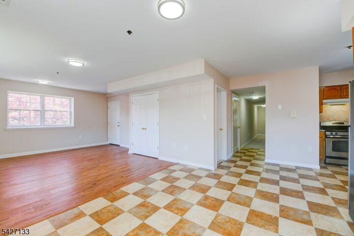 Property Photo:  15 Oraton St  NJ 07104 