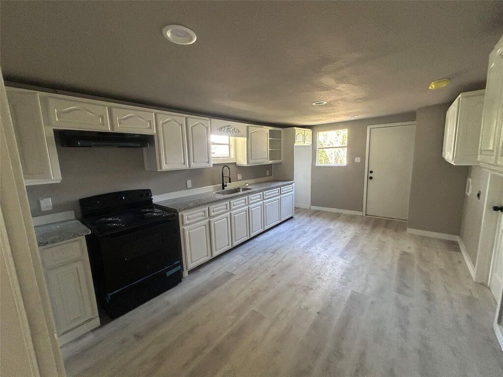 Property Photo: 5734 Grant Avenue TX 77640