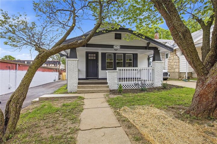 Property Photo:  2024 N 32nd Street  KS 66104 