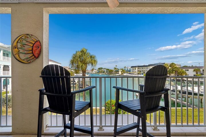 Property Photo: 152 117th Avenue 2 FL 33706