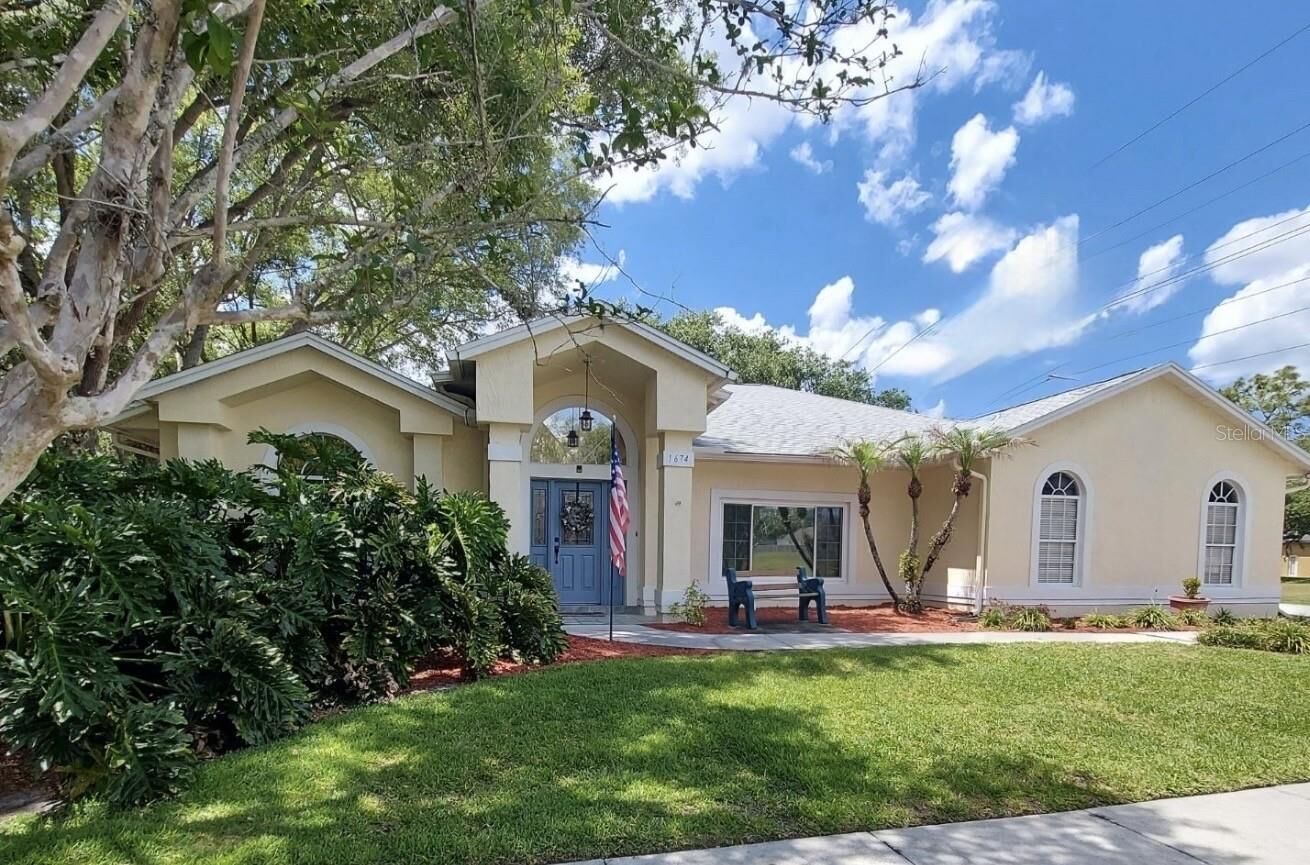 Property Photo:  1674 Carillon Park Drive  FL 32765 
