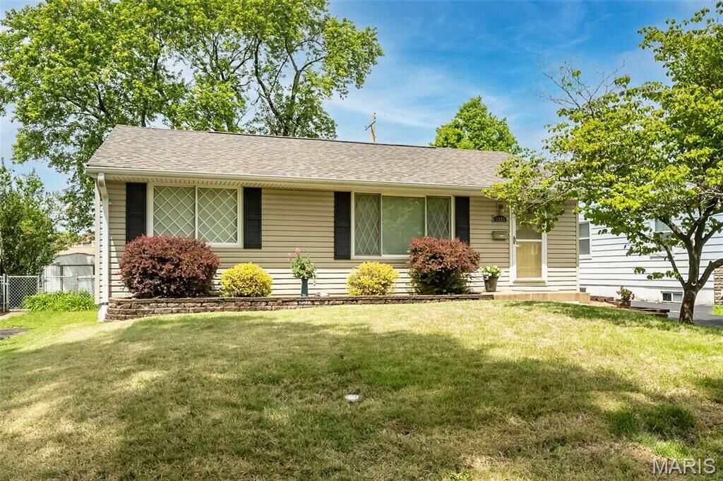 Property Photo:  7121 Leona Street  MO 63116 