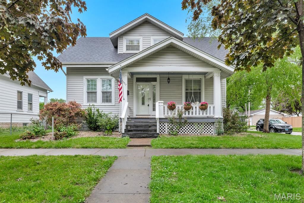 Property Photo:  1517 Lemon Street  IL 62249 