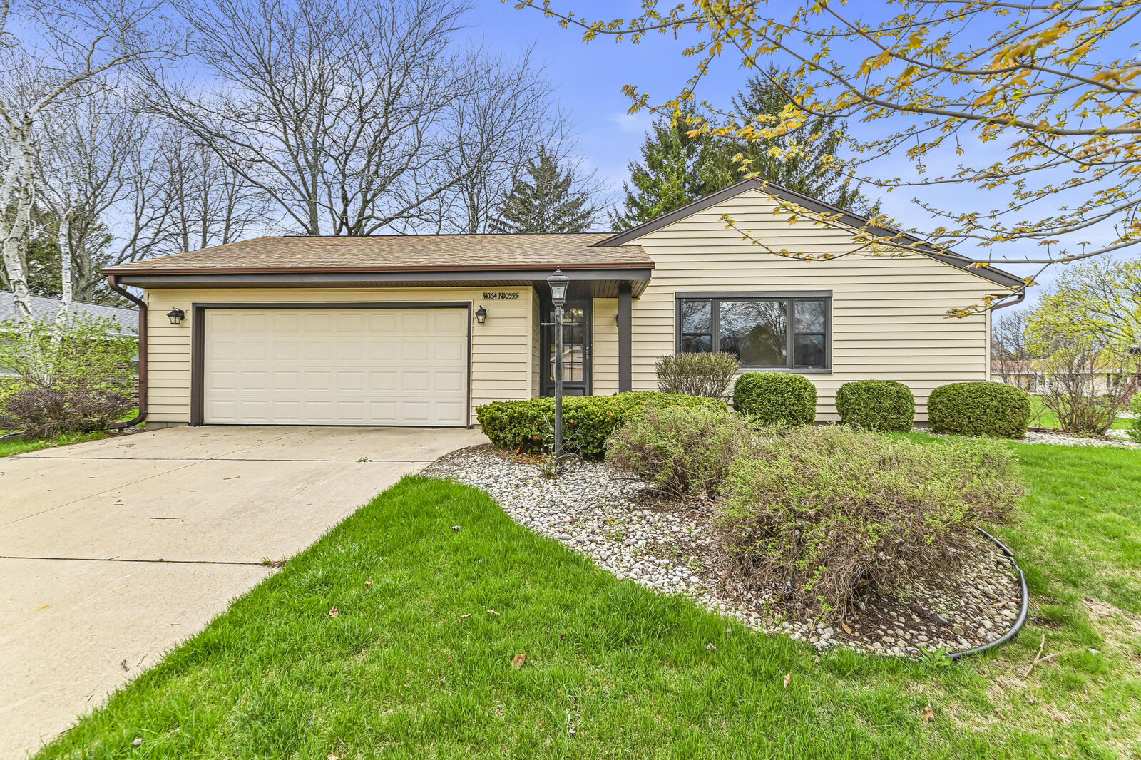 Property Photo: W164n10555 Timberline Ct WI 53022