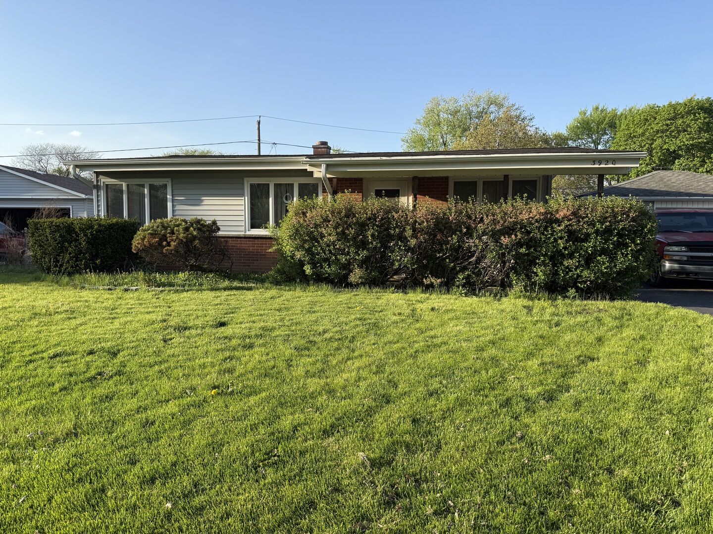 Property Photo:  3920 Wren Court  IL 60008 