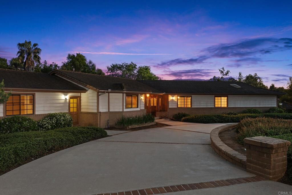 Property Photo:  103 Alta Mesa Drive  CA 92084 